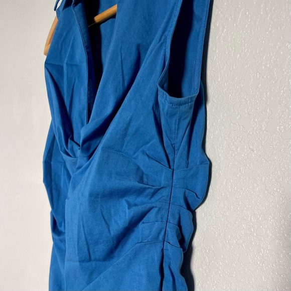 Express Design Studio Blue Sleeveless V-Neck Top - Size S - Picture 3 of 4